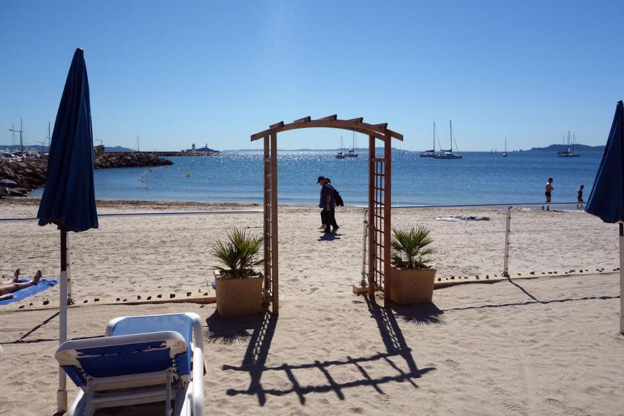 Apartment Port Duplex Plein Sud 200 M2 Et 100 M2 De Terrasse Hyeres